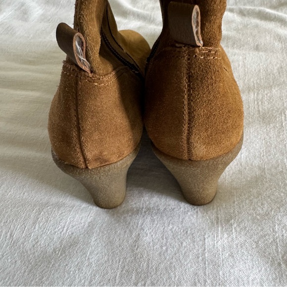Colin Stuart brown suede wedge boots - Picture 7 of 9